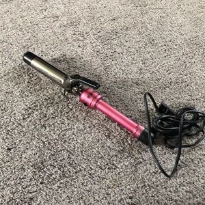 🎀✨Hot Shot Tools 1.25” curling iron- Like New!